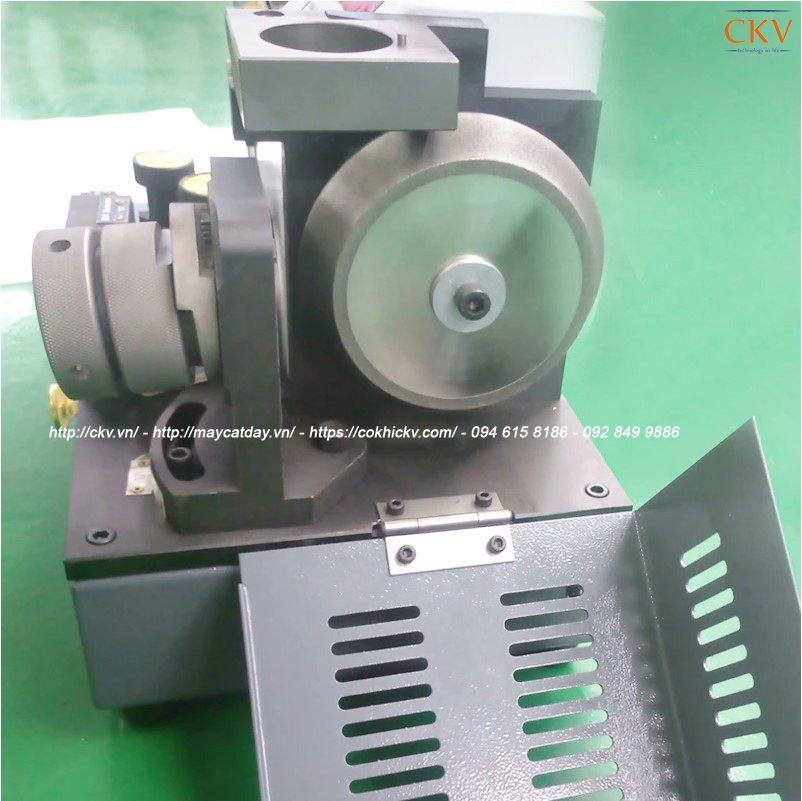 Bảo quản tốt máy mài mũi khoan CNC để tăng tuổi thọ máy